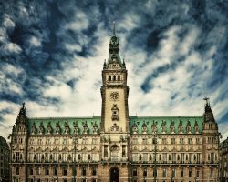 Von der Alster bis zur Speicherstadt: Hamburgs Wasserwelten erkunden